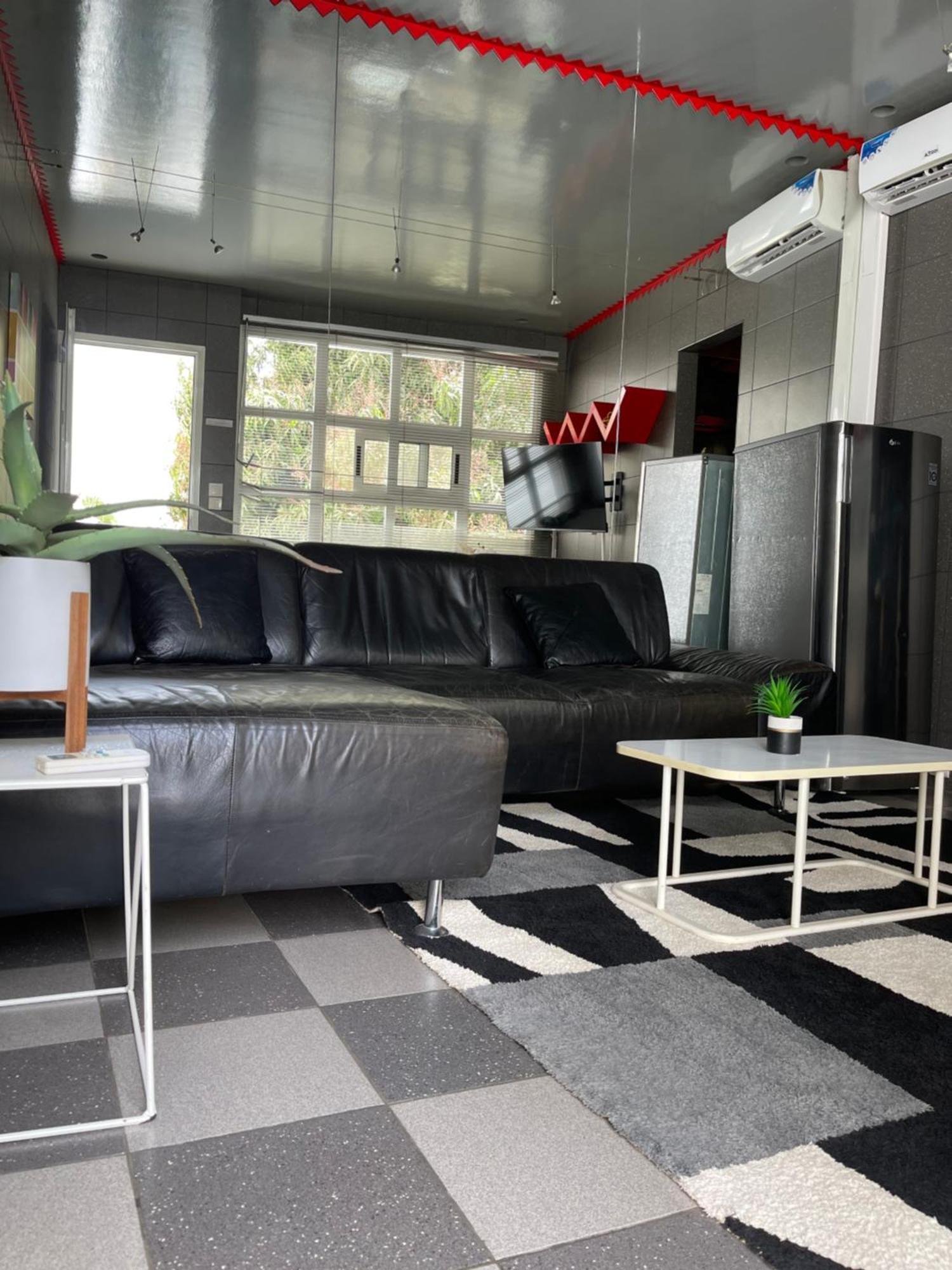 Maison D'Hotes Villa Anna Dakar Bagian luar foto