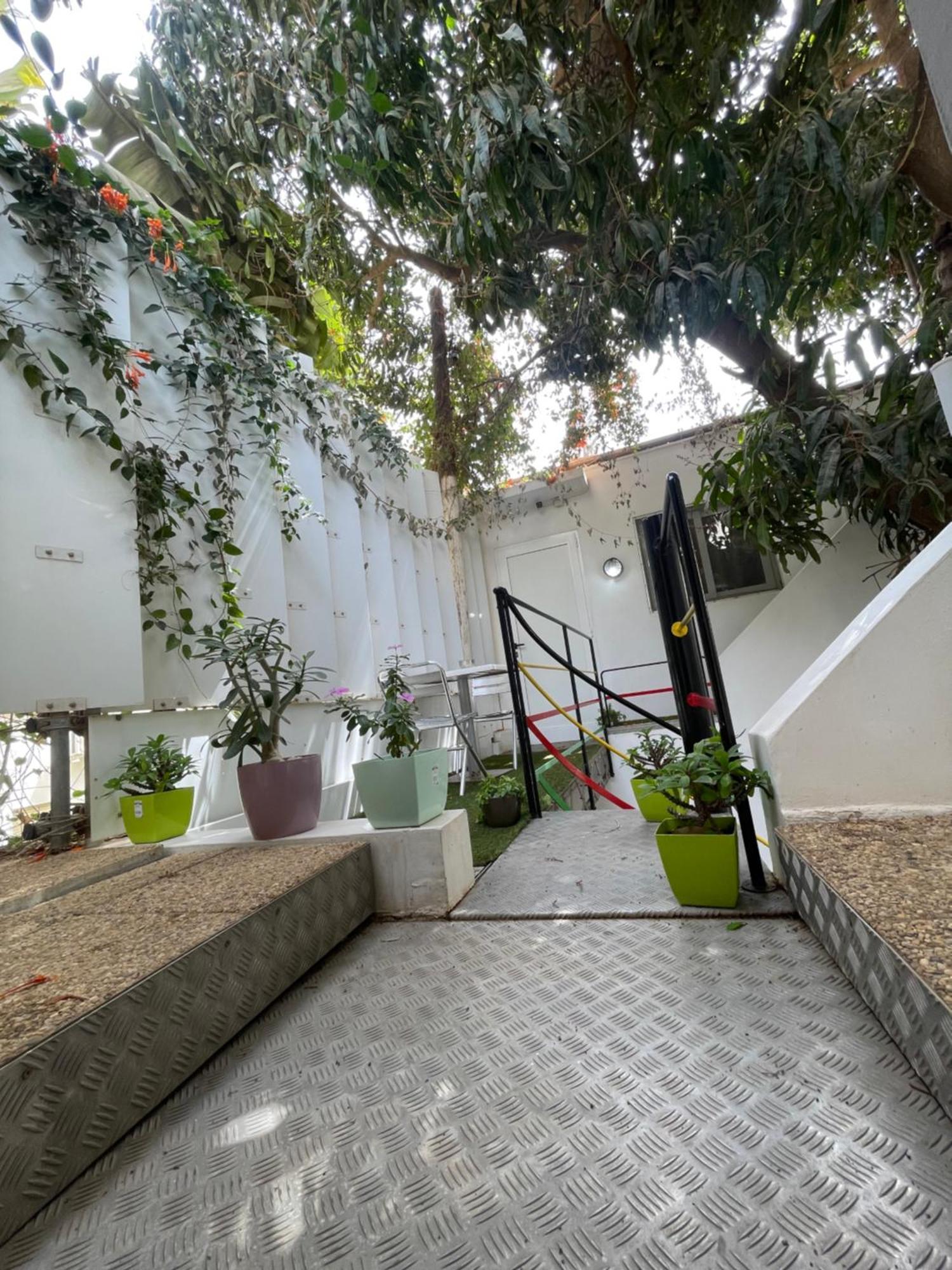 Maison D'Hotes Villa Anna Dakar Bagian luar foto